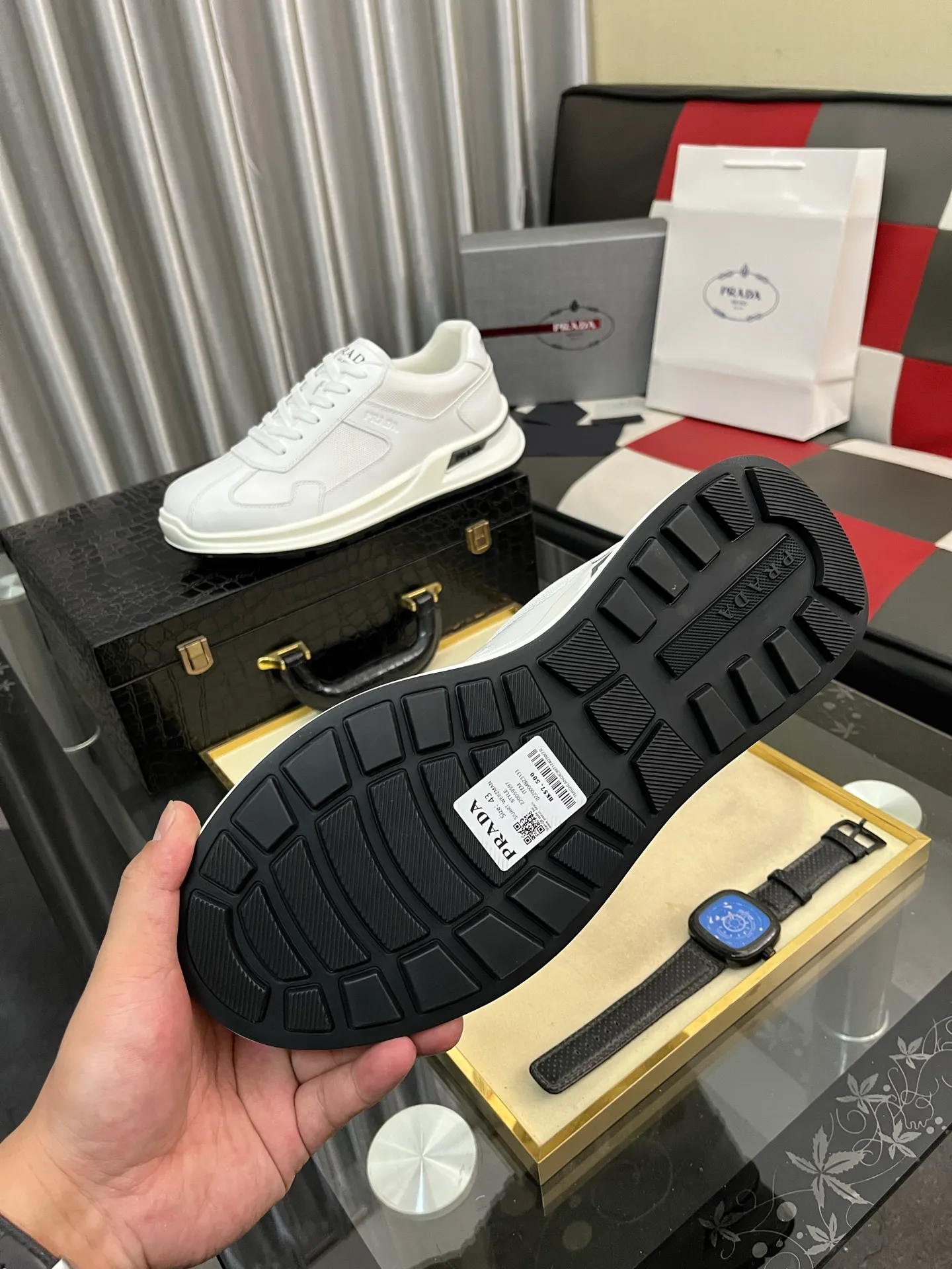 Men's shoes 💰600⌚️⌚️【PRADA】Prada casual shoes, originally developed 1:1, made of high-mercerized cowhide with imported cowhide, silk sheepskin lining, rubber outsole, comfortable and soft on the foot, size: 38-442️⃣Colors available